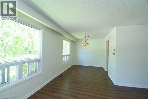 740 Hyde Road, Burlington, ON - Indoor Photo Showing Other Room