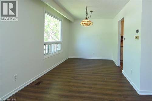 740 Hyde Road, Burlington, ON - Indoor Photo Showing Other Room