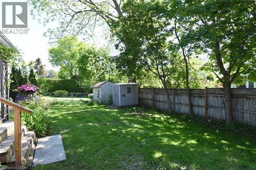 740 Hyde Road, Burlington, ON - Outdoor With Backyard
