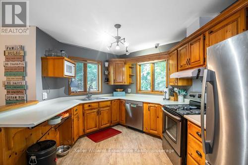 14 Oneida Crescent, Tiny, ON - Indoor Photo Showing Kitchen With Double Sink