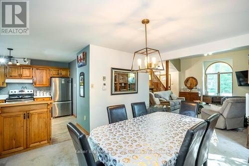 14 Oneida Crescent, Tiny, ON - Indoor Photo Showing Dining Room