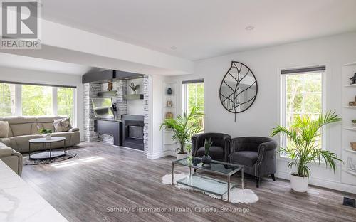 129 Bass Line, Oro-Medonte (Prices Corners), ON - Indoor Photo Showing Living Room With Fireplace