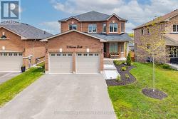 8 HEWSON STREET Penetanguishene, ON L9M 0V8