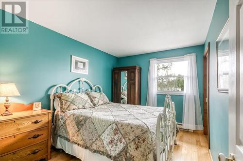 82A Pennie Avenue, Tehkummah, ON - Indoor Photo Showing Bedroom