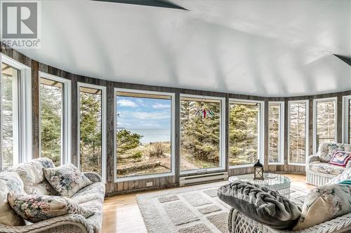 82A Pennie Avenue, Tehkummah, ON - Indoor Photo Showing Living Room