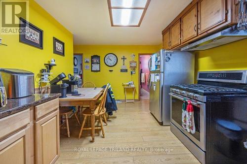 8 Weldon Avenue, St. Thomas, ON - Indoor Photo Showing Kitchen