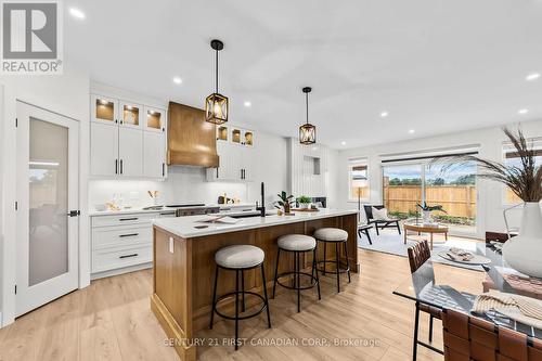 134 Addison Avenue, Lucan Biddulph (Lucan), ON - Indoor Photo Showing Kitchen With Upgraded Kitchen