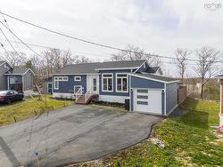31 Huckleberry Close  Hubley, NS B3Z 0S2