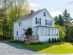 19 Tophill Road Bedford, NS B4A 2K1