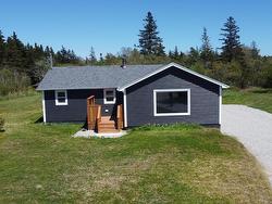 22 Hardwood Hills Road Little River Harbour, NS B0W 1B0