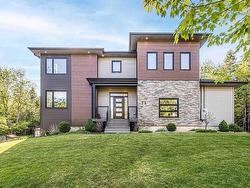 71 Ariel Lane Halifax, NS B4B 0W7