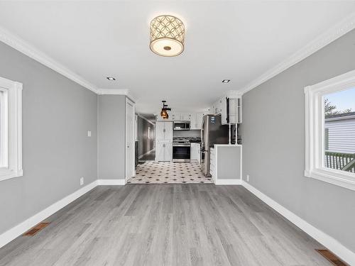 1 Bishop Avenue, Dartmouth, NS 
