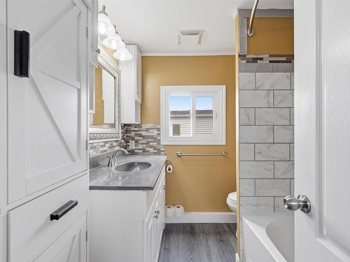 1 Bishop Avenue, Dartmouth, NS 