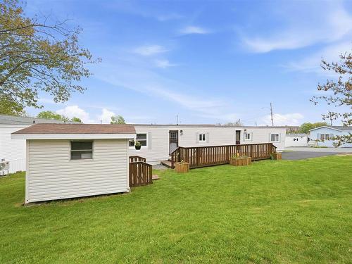 1 Bishop Avenue, Dartmouth, NS 