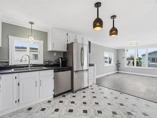 1 Bishop Avenue, Dartmouth, NS 