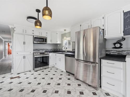 1 Bishop Avenue, Dartmouth, NS 