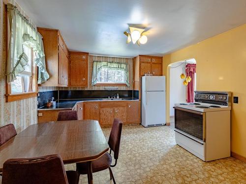 983 Bangor Rd, Bangor, NS - Indoor