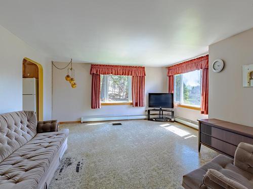 983 Bangor Rd, Bangor, NS - Indoor Photo Showing Living Room