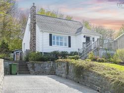 20 Celtic  Dartmouth, NS B2Y 3G6