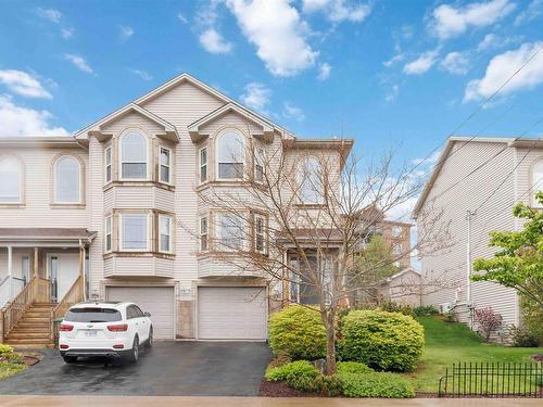 230 Nadia Drive, Dartmouth, NS 