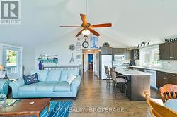vaulted ceilings - 