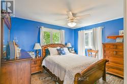 Bedroom 1 - 
