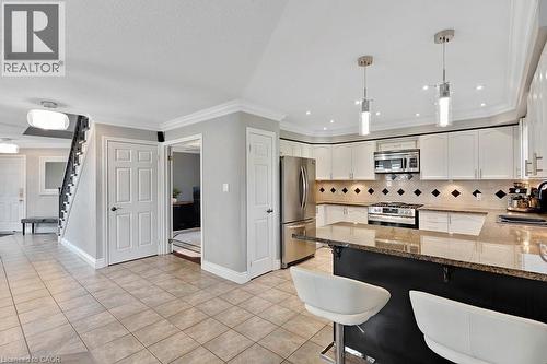 84 Amanda Walk, Cambridge, ON - Indoor Photo Showing Kitchen