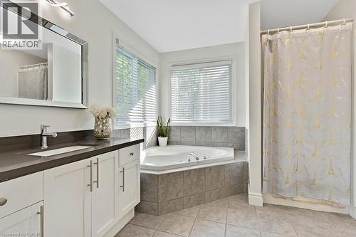 84 Amanda Walk, Cambridge, ON - Indoor Photo Showing Bathroom