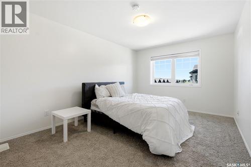 570 150 Langlois Way, Saskatoon, SK - Indoor Photo Showing Bedroom
