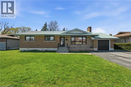 3533 DORCHESTER Road  Niagara Falls, ON L2J 3A4