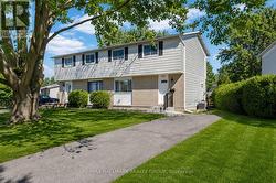 226 OLD COLONY ROAD  Ottawa, ON K2L 1M7