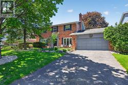 2224 BOWMAN ROAD  Ottawa, ON K1H 6V5