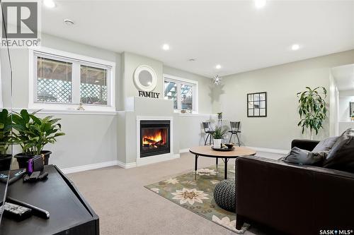 263 Beechmont Crescent, Saskatoon, SK - Indoor With Fireplace