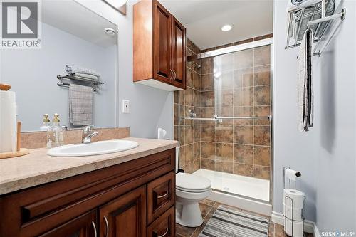 263 Beechmont Crescent, Saskatoon, SK - Indoor Photo Showing Bathroom