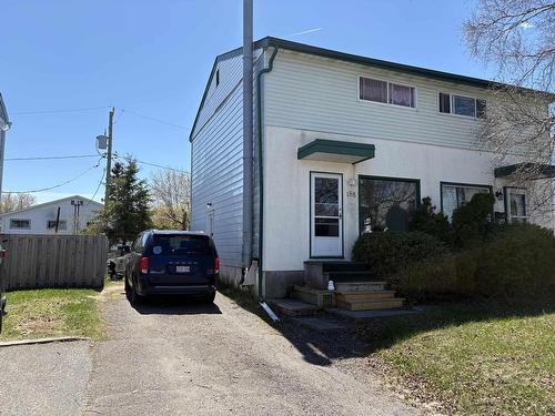 188 LIMBRICK Street  Thunder Bay, ON P7C 4S7