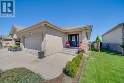 412 ROSEWOOD DRIVE Lakeshore, ON N8L 1B9