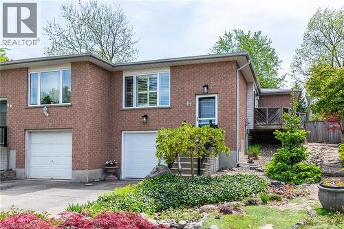 82 OLD HURON Court  Kitchener, ON N2L 1L7
