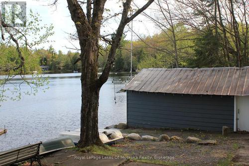 25 Maple Drive, Perry, ON - Outdoor