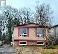 9 Lisbon RD Elliot Lake, ON P5A 3N9