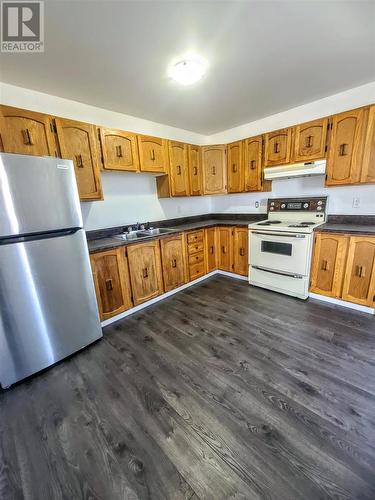9 Lisbon Rd, Elliot Lake, ON 