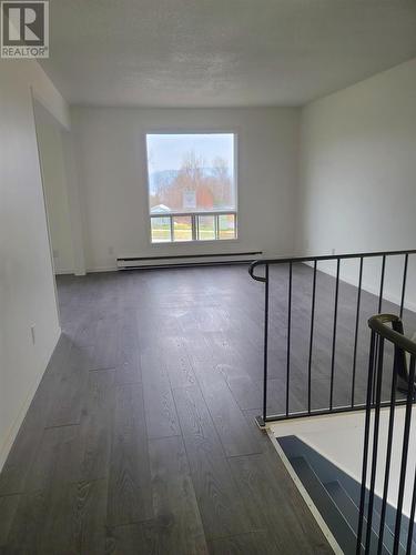 9 Lisbon Rd, Elliot Lake, ON 