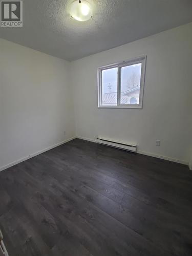 9 Lisbon Rd, Elliot Lake, ON 