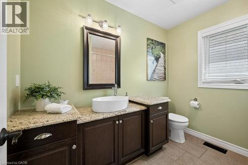 366 Townsend Drive, Breslau, ON - Indoor Photo Showing Bathroom
