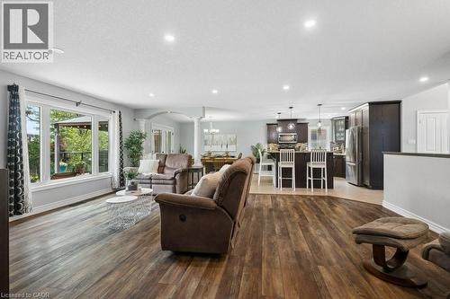 366 Townsend Drive, Breslau, ON - Indoor Photo Showing Living Room