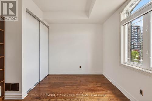 401 - 711 Churchill Avenue, Ottawa, ON - Indoor Photo Showing Other Room