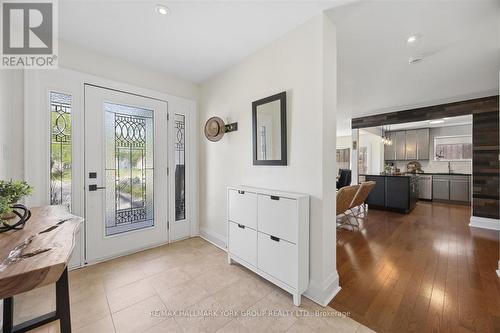 45 Foreht Crescent, Aurora, ON - Indoor Photo Showing Other Room