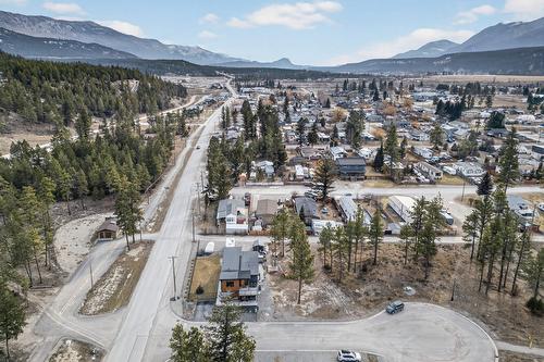 4978 Ponderosa Crescent, Canal Flats, BC - Outdoor With View