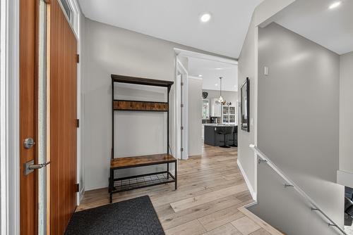 4978 Ponderosa Crescent, Canal Flats, BC - Indoor Photo Showing Other Room
