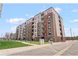 610-728 BROWNSTONE Lakeshore, ON N9K 0C4