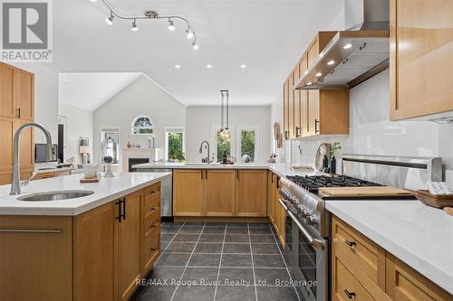 41 Leithridge Crescent, Whitby (Brooklin), ON - Indoor Photo Showing Kitchen